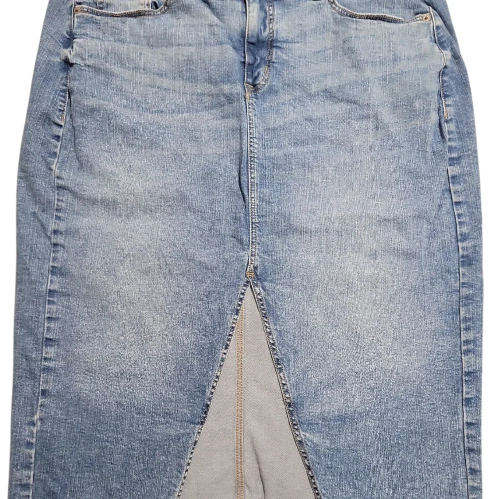 Torrid Denim A-Line Front Slit Midi Jean Skirt Size 18 Blue Pockets Retro - Picture 3 of 11